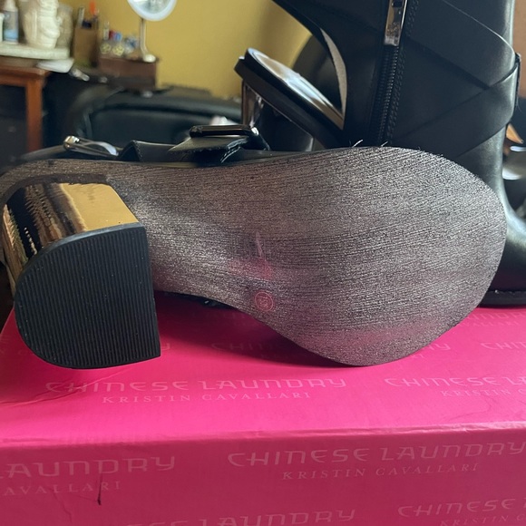 Chinese Laundry Womens Remi Mirror Heeled Booties Black Silver - Picture 2 of 7